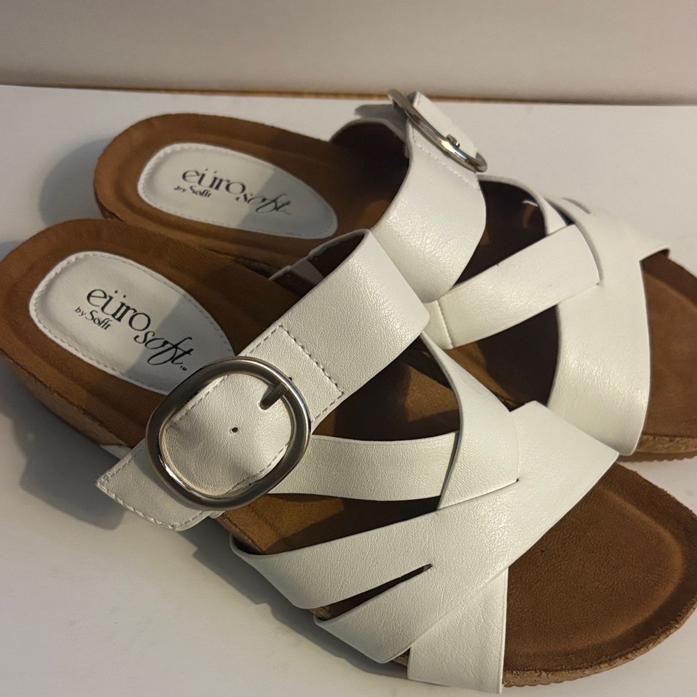 Sofft White Buckle Sandals